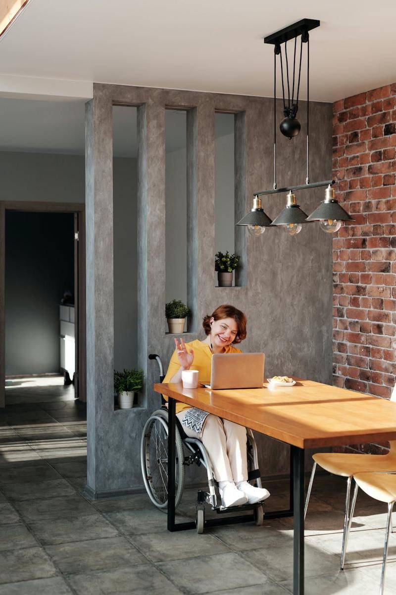 ilustrasi lampu gantung (pexels.com/Marcus Aurelius)