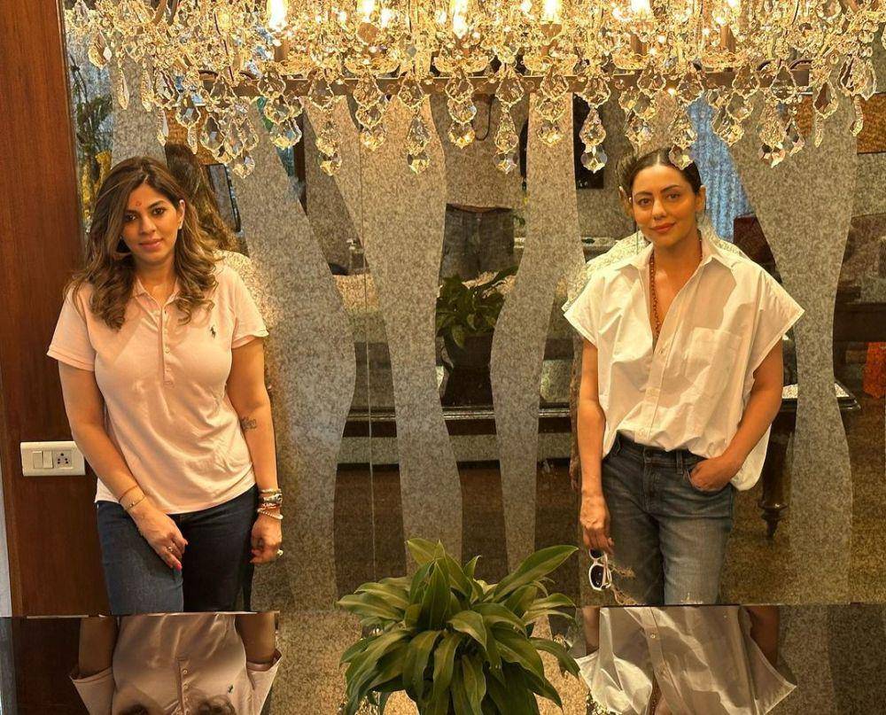 Pooja Dadlani dan Gauri Khan (instagram.com/poojadadlani02)