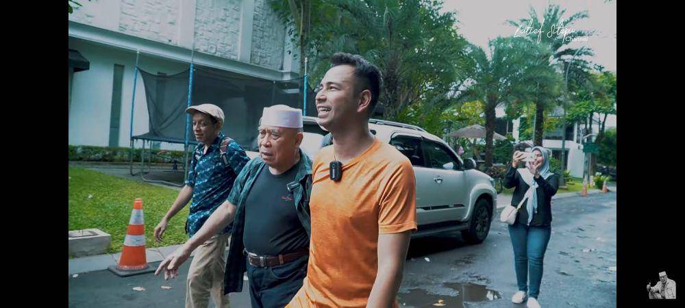 momen seru Latief Sitepu kunjungi rumah Raffi Ahmad. (youtube.com/Latief Sitepu Channel)