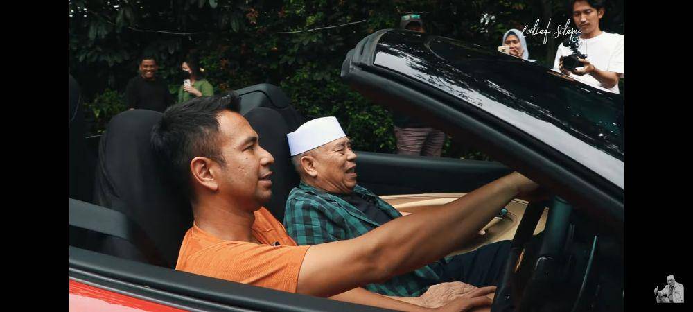momen seru Latief Sitepu kunjungi rumah Raffi Ahmad. (youtube.com/Latief Sitepu Channel)