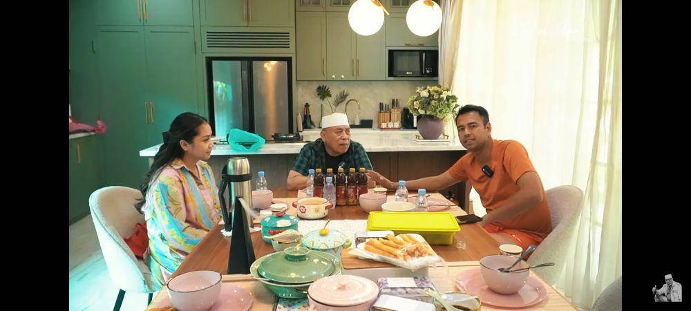 momen seru Latief Sitepu kunjungi rumah Raffi Ahmad. (youtube.com/Latief Sitepu Channel)