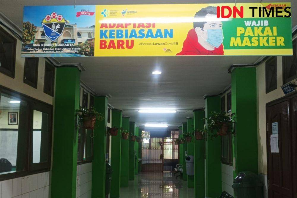 SMA N 8 Jakarta (IDN Times/Dini Suciatiningrum)