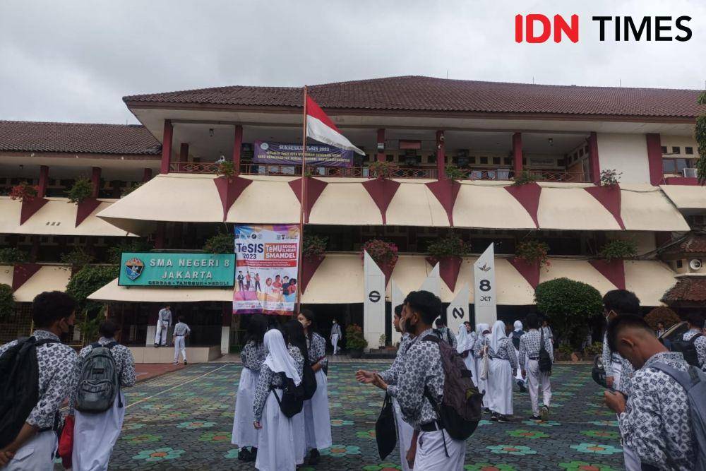 SMA N 8 Jakarta (IDN Times/Dini Suciatiningrum)