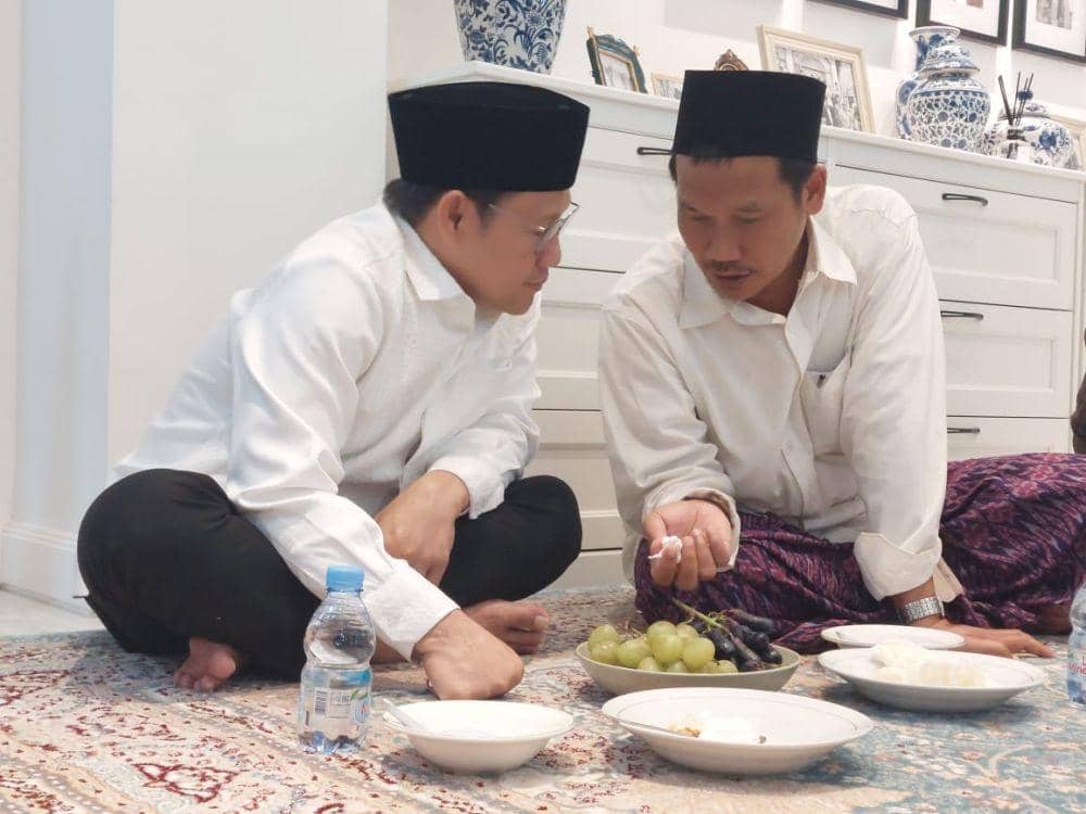 Ketua Umum PKB, Muhaimin Iskandar bertemu dengan Gus Baha (dok. PKB)
