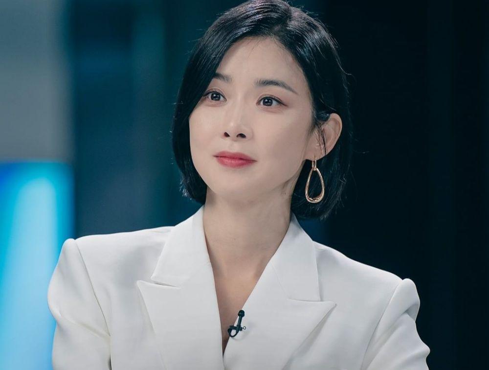 5 Tips Publik Speaking ala Lee Bo Young di Drakor Agency, Anti Gagal!