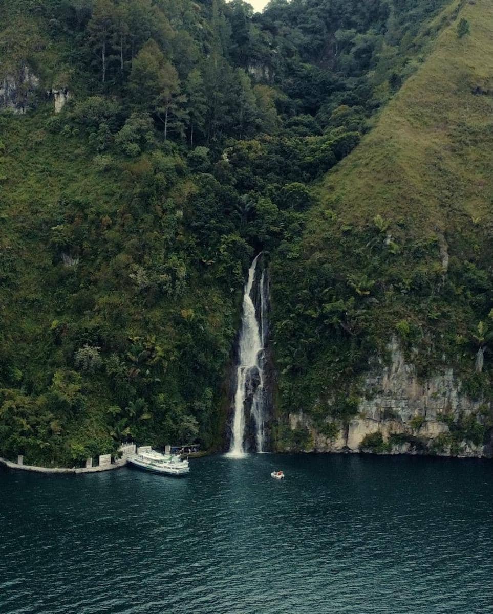 Air Terjun Situmurun (instagram.com/arisandy__)