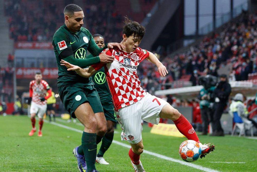 Lee Jae Sung saat berseragam Mainz 05. (instagram.com/jaesung17)