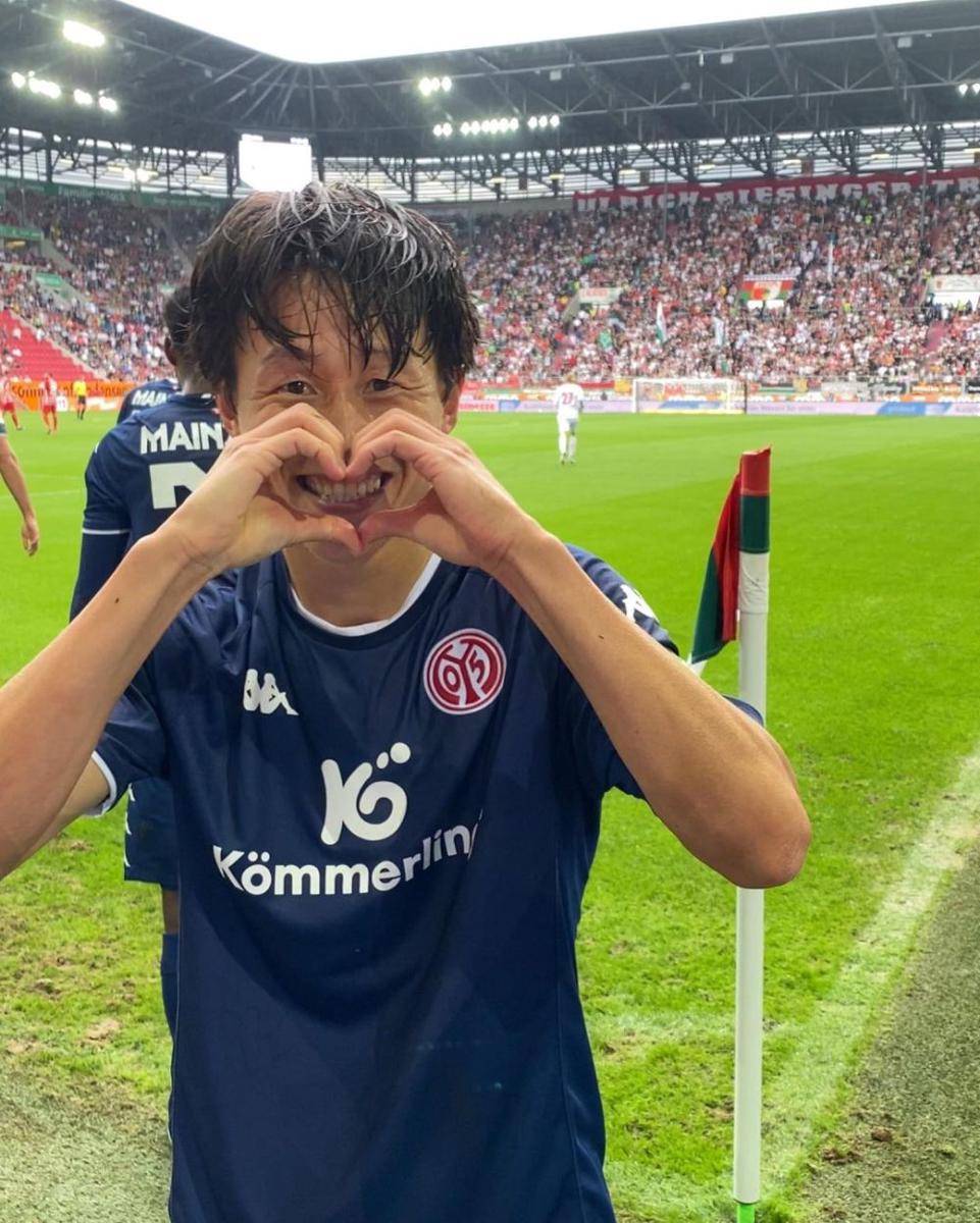 Lee Jae Sung saat berseragam Mainz 05. (instagram.com/jaesung17)