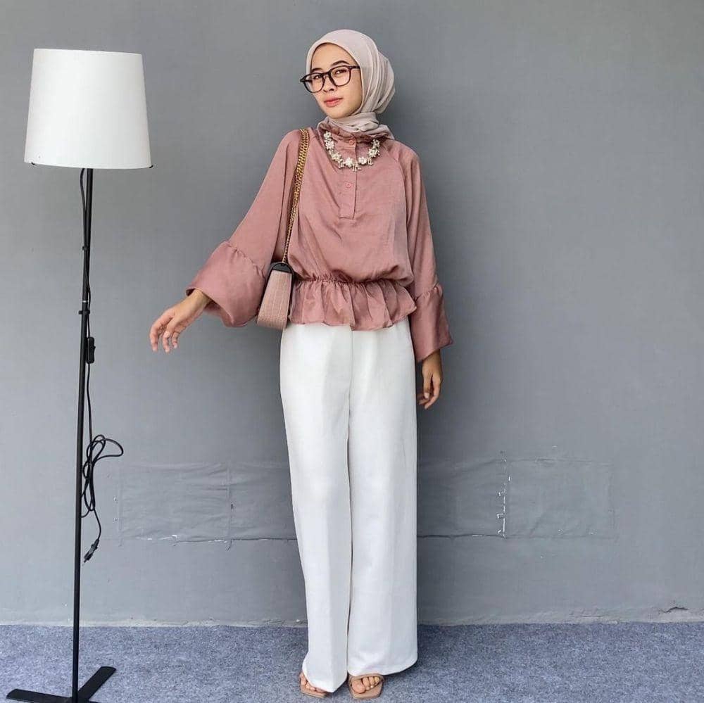 Padanan baju kondangan hijab colorful ala Ayu Fuziyanti (instagram.com/ayufuziyantii)