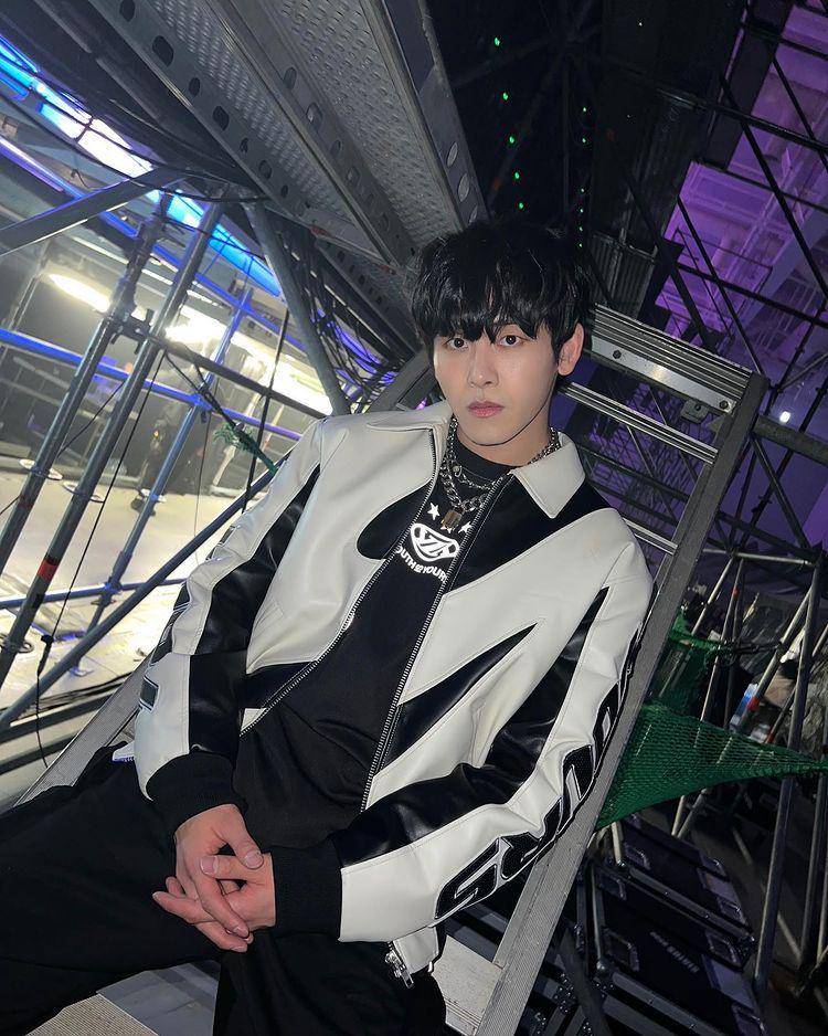 potret Hoya (instagram.com/isayhousayya)