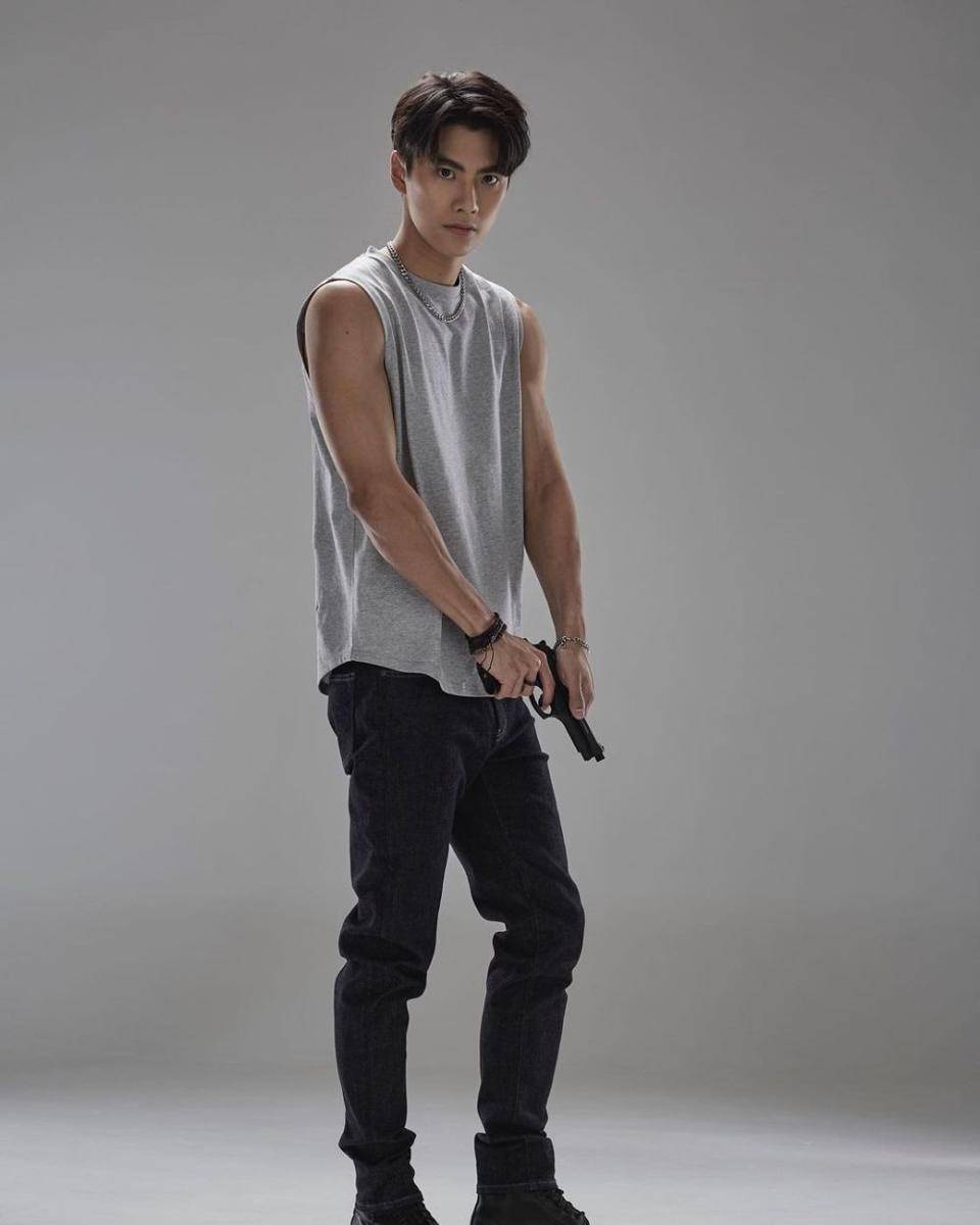Ohm Pawat (instagram.com/ohmpawat)