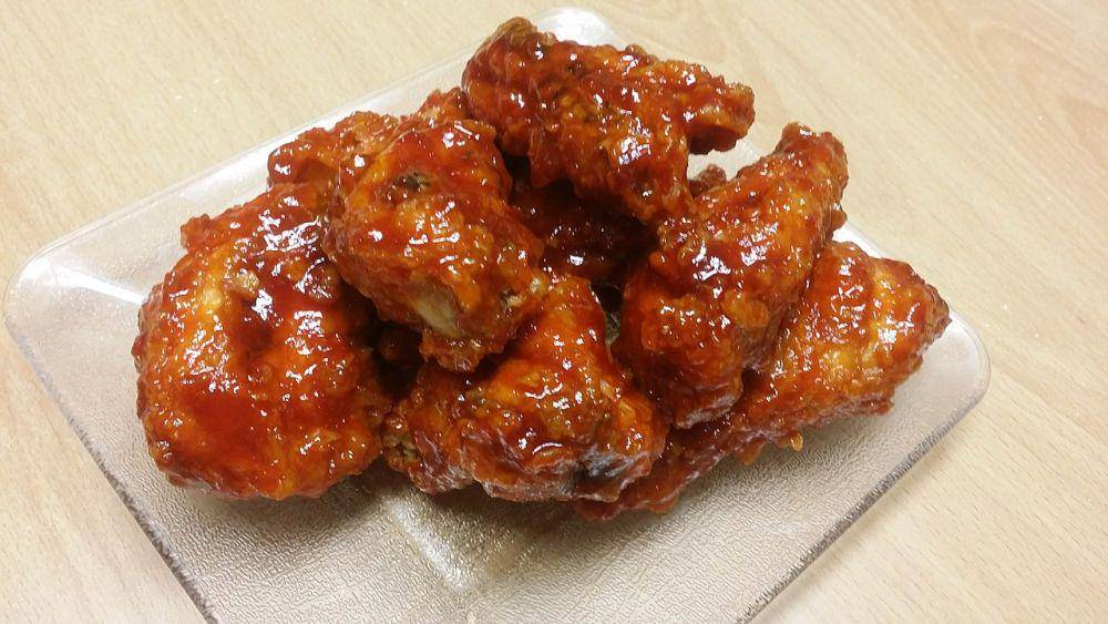 ilustrasi yangnyeom chicken (commons.wikimedia.org/Jirangmoon)