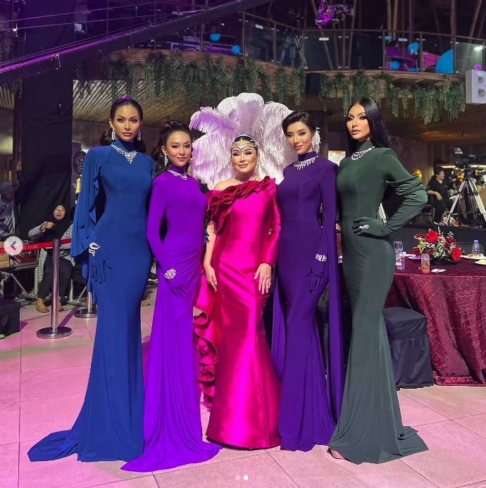 Titi DJ di Insert Fashion Awards 2023 (instagram.com/yayasanduniamegabintang)