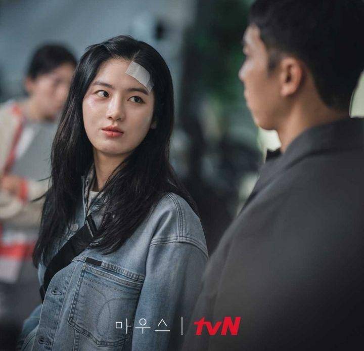 Oh Bong Yo dalam Mouse (tvn.cjenm.com)