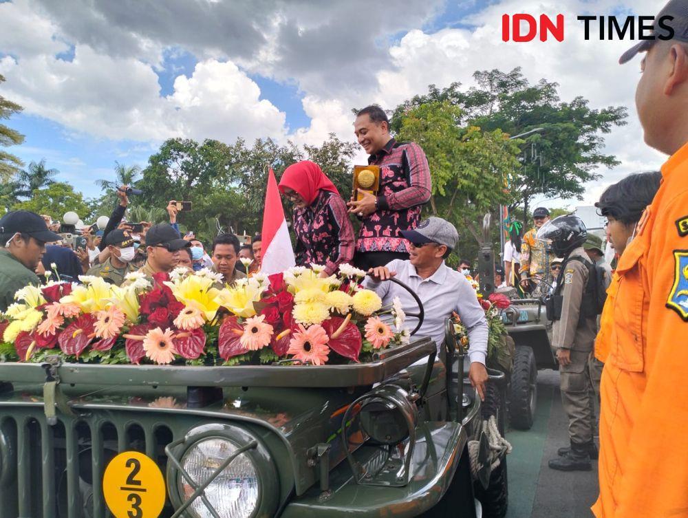 Adipura Surabaya Diarak Lagi, Ayo Buang Sampah yang Tertib!