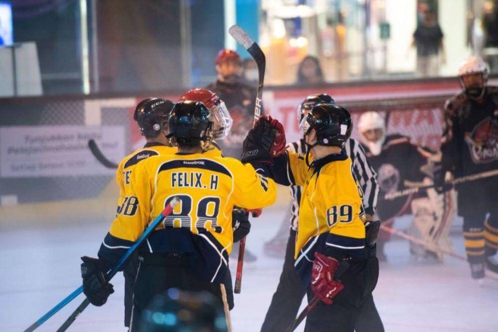 Tim hoki es Indonesia, Batavia Demons (instagram.com/bataviademonsicehockey)