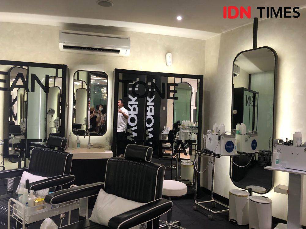 Acara media soiree yang diadakan oleh SKYN di SKYN Gym Jakarta Selatan pada Rabu (01/03/2023). (IDN Times/Nisa Zarawaki)