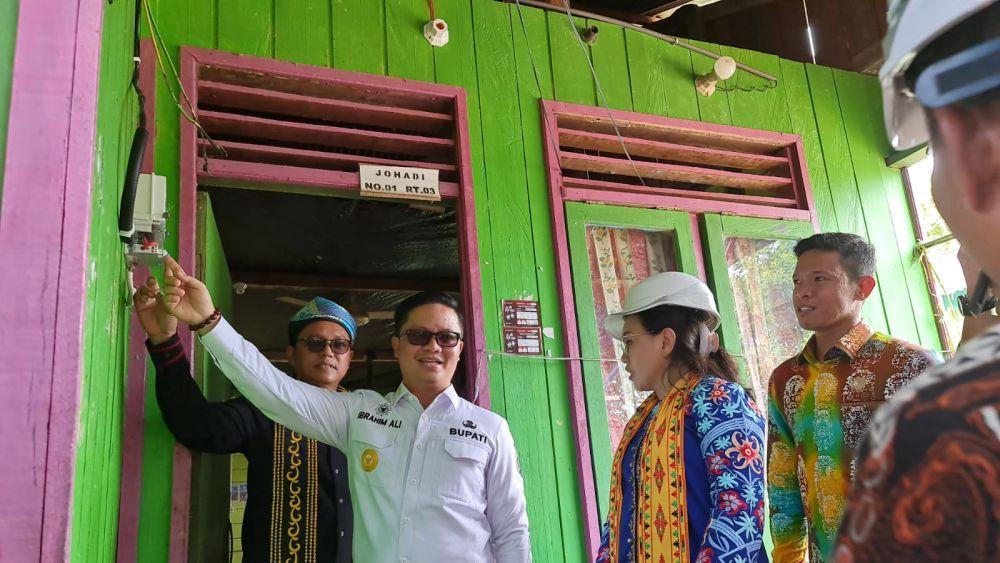 7 Desa di Perbatasan Kaltara Sudah Menikmati Setrum PLN