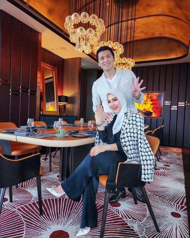 ultah pernikahan Syahrini Reino (Instagram.com/princessyahrini)