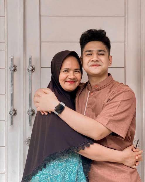 Syakir dan keluarga (Instagram.com/syakirdaulay)