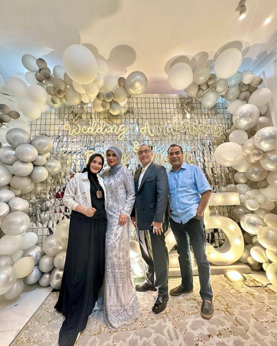 potret perayaan anniversary pernikahan Marini Zumarnis (instagram.com/elmatheana)