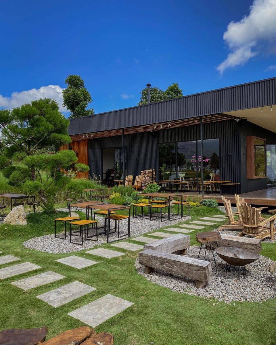 potret Blyss Cafe & Eatery (instagram.com/budalrek)