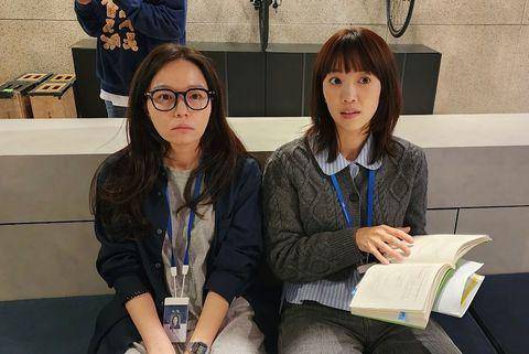 Para cast di lokasi syuting Agency (instagram.com/jeonhaejinii)