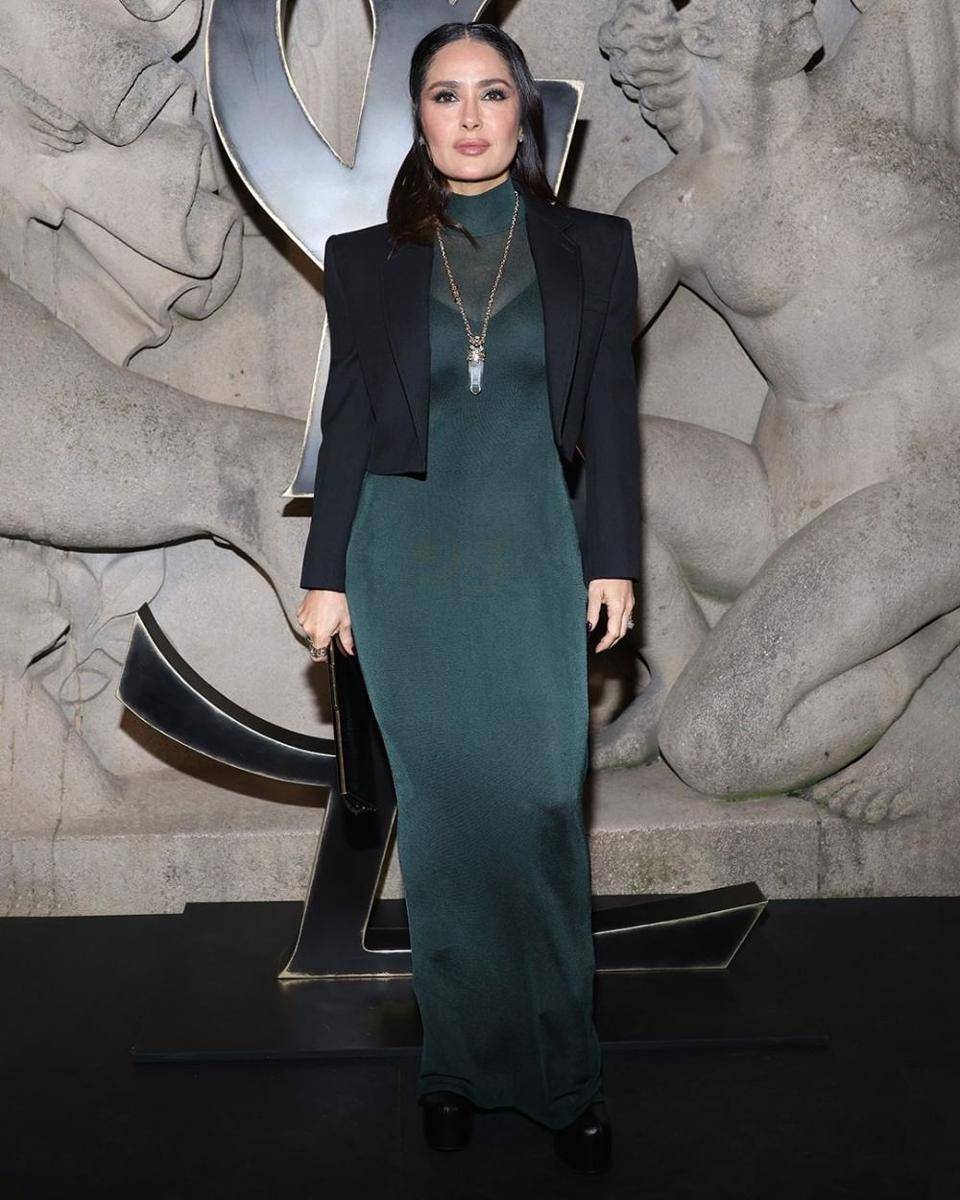 Salma Hayek (instagram.com/elle_mexico)