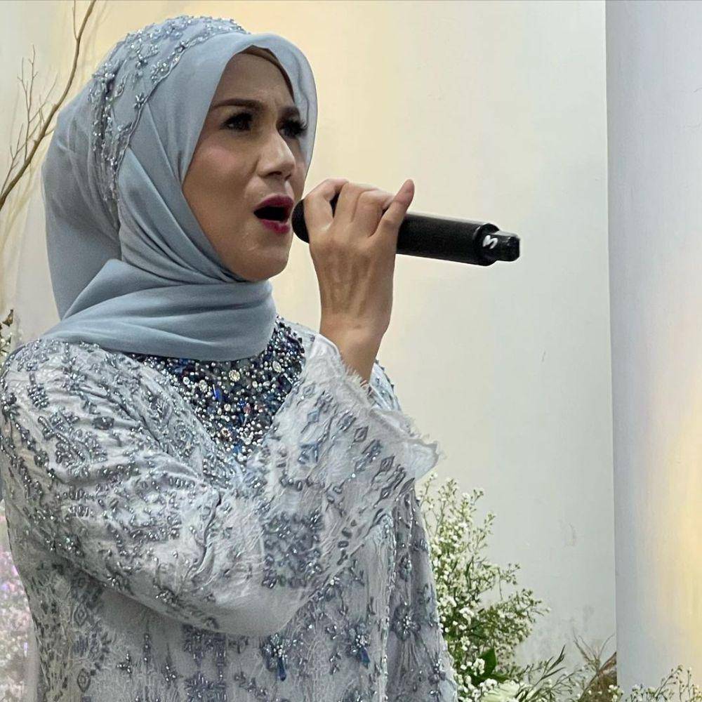 potret perayaan anniversary pernikahan Marini Zumarnis (instagram.com/safinaferdy)