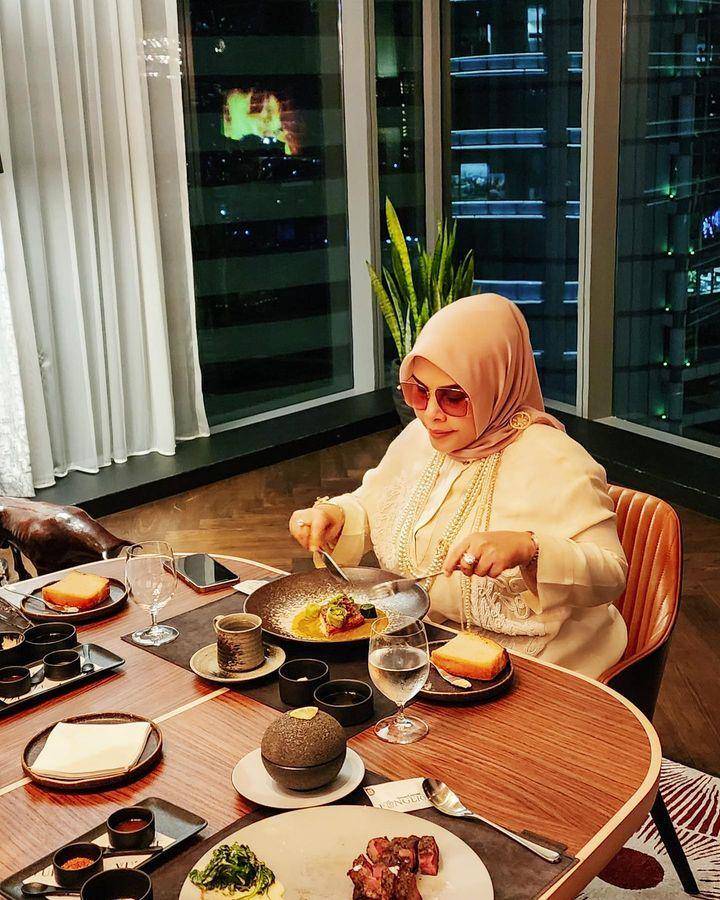ultah pernikahan Syahrini Reino (Instagram.com/princessyahrini)