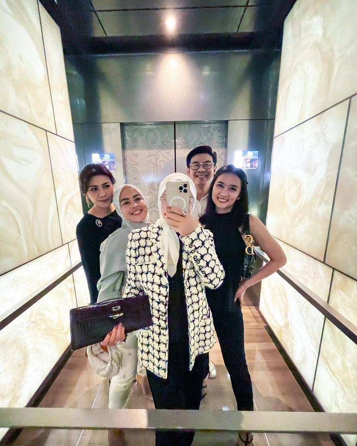 ultah pernikahan Syahrini Reino (Instagram.com/princessyahrini)