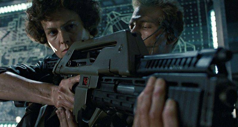 M41A Pulse Rifle (dok. 20th Century Fox via imfdb/wiki/Aliens)