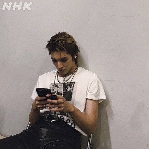 Taeyong NCT kedapatan vaping (dok. NHK)