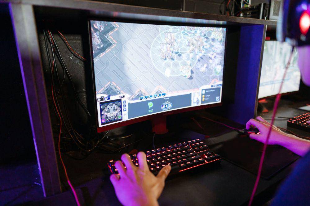 ilustrasi PC gaming (pexels.com/@rodnae-prod)