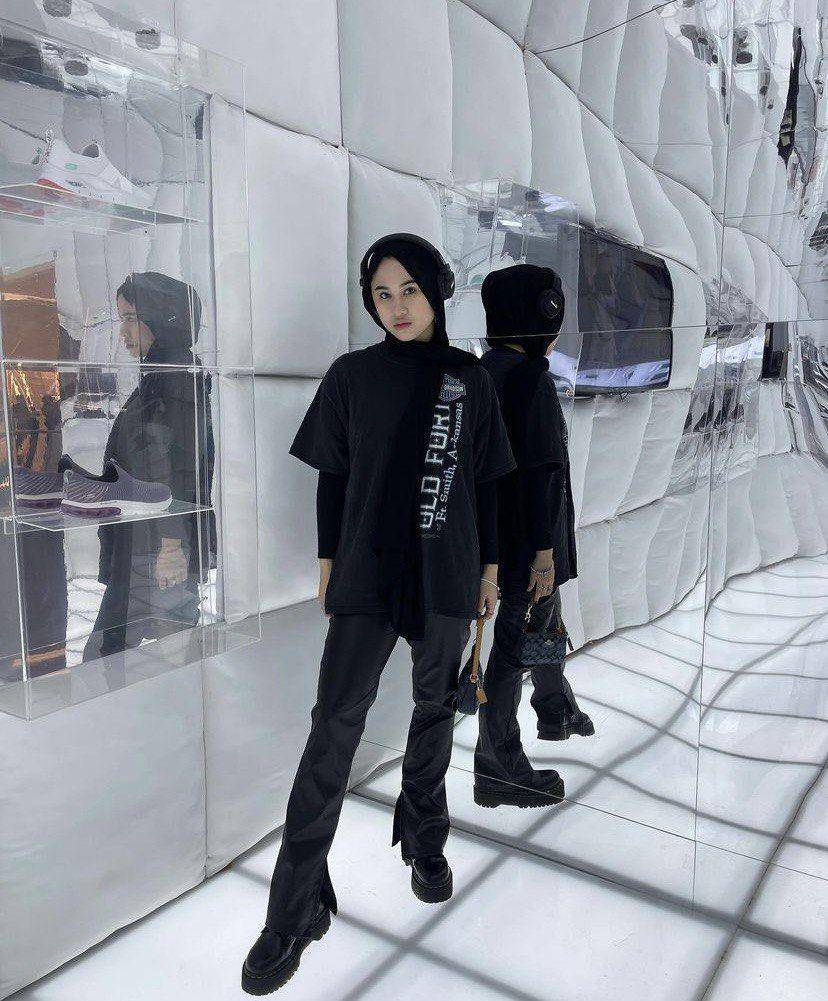 Inspirasi Outfit Gaya Boyish ala Salwa Febi (instagram.com/salwaturmeis_)