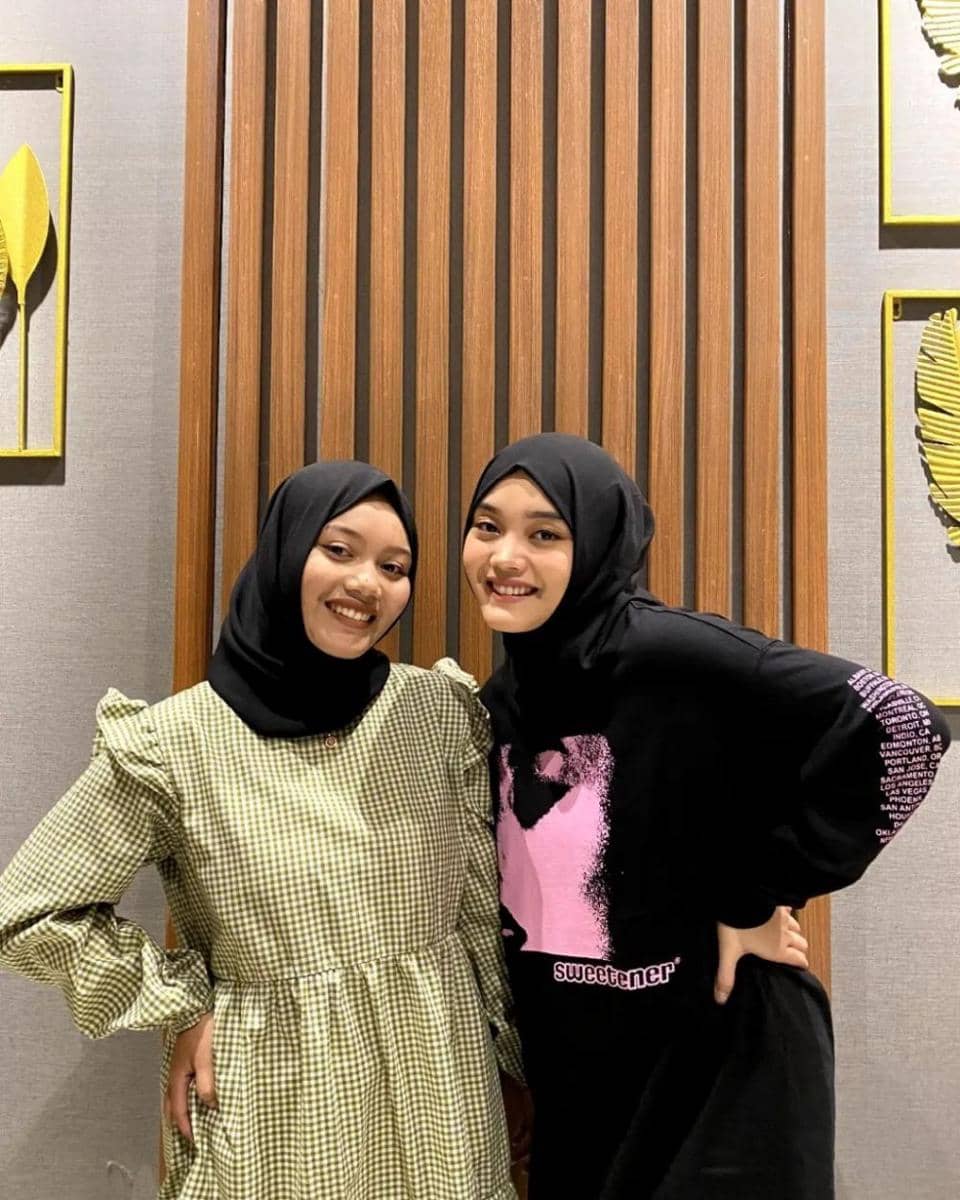 potret Putri Delina ketemu 'kembaran' (instagram.com/ssipaaa21)