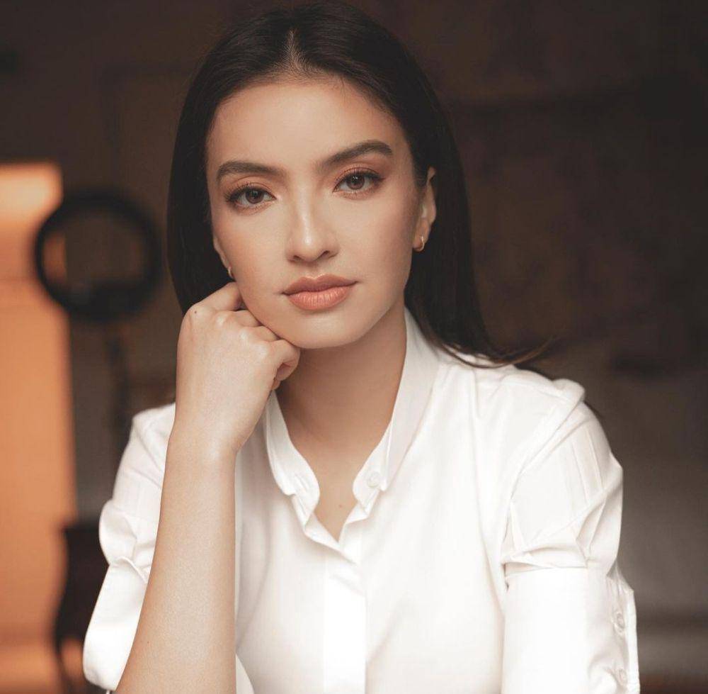 Raline Shah (instagram.com/ralineshah)