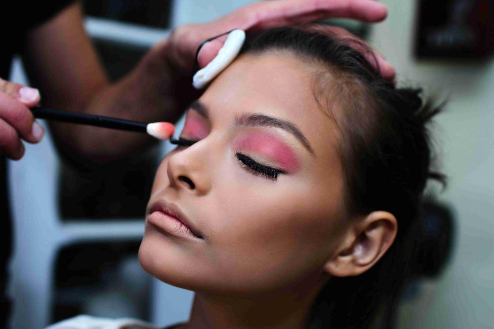5 Tips Makeup Korean Look untuk Kulit Sawo Matang, Natural!
