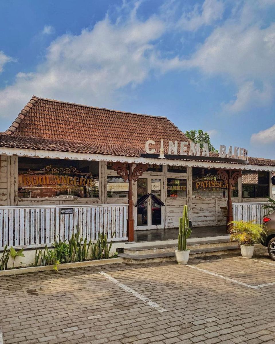 Cinema Bakery, Nikmati Cita Rasa Pastry ala Prancis yang Manis