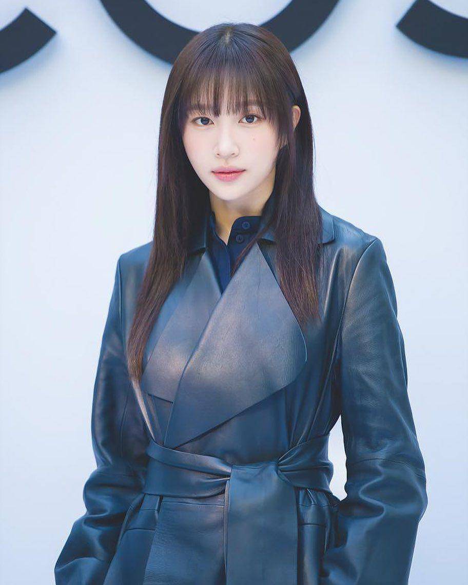 Ahn Hee Yeon (instagram.com/ahnanihh)