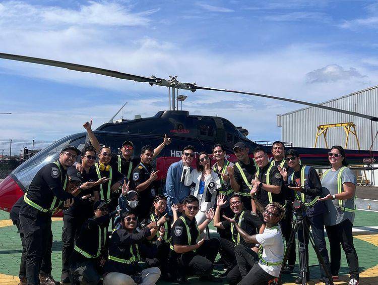 potret lamaran Indra Brotolaras dan Laura Theux (instagram.com/laura_theux)