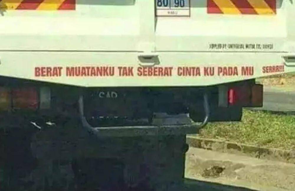 tulisan di truk sedot WC (facebook.com/mymgag)