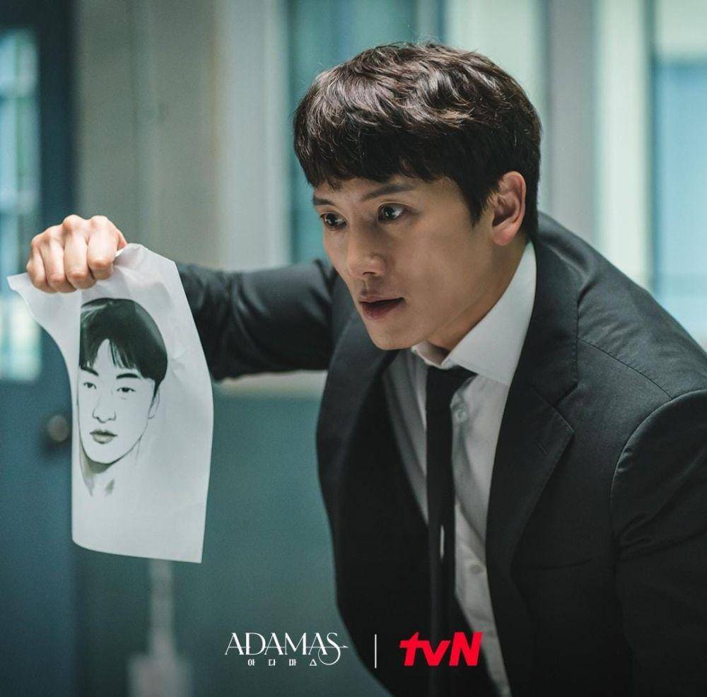 Ji Sung di drama Adamas (instagram.com/tvn_drama)