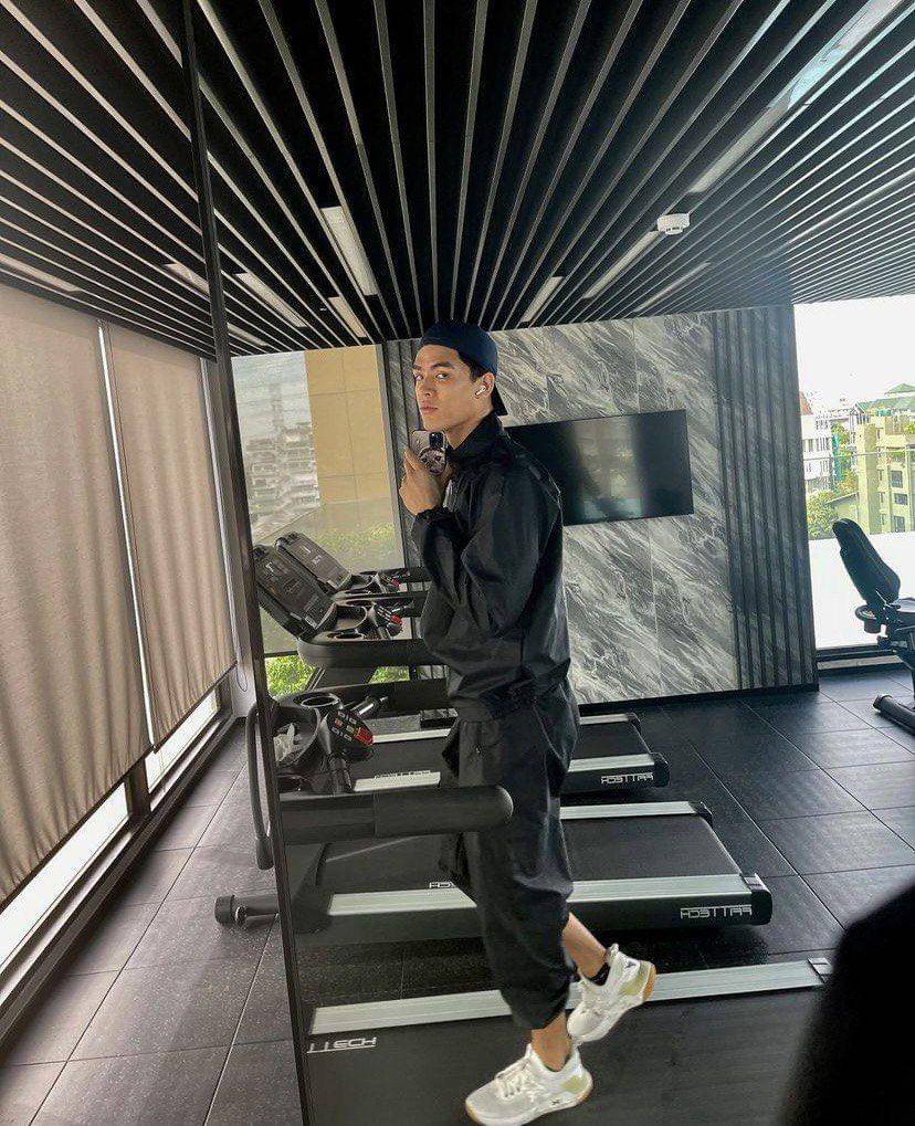 Potret Sporty ala Joss Wayar (instagram.com/josswayar)