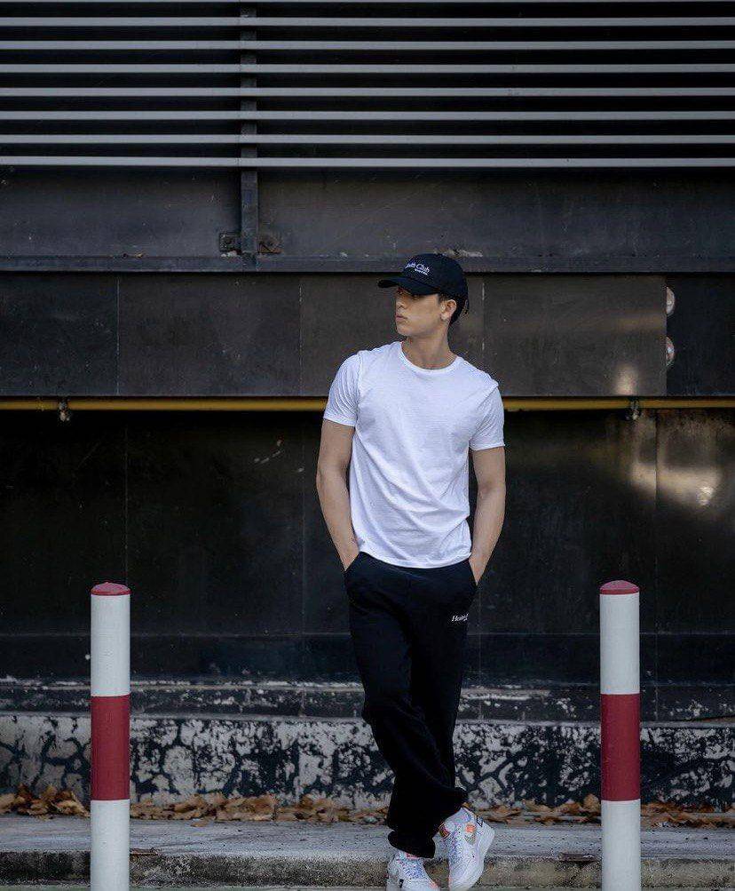 Potret Sporty ala Joss Wayar (instagram.com/josswayar)