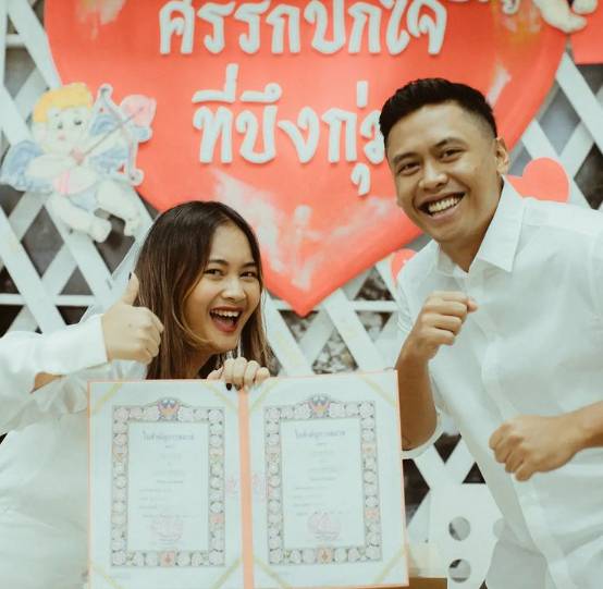 potret pernikahan adik Vidi Aldiano (instagram.com/devinadeascal)