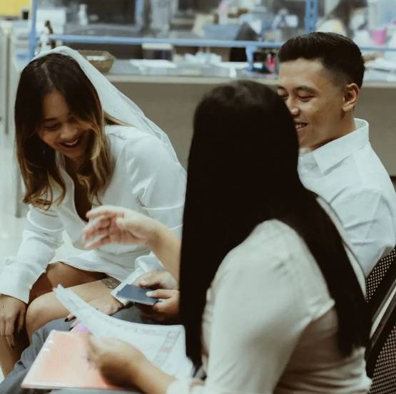 potret pernikahan adik Vidi Aldiano (instagram.com/devinadeascal)