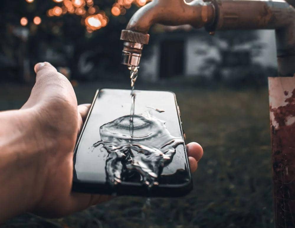 ilustrasi tahan air (pexels.com/Adit Syahfiar)