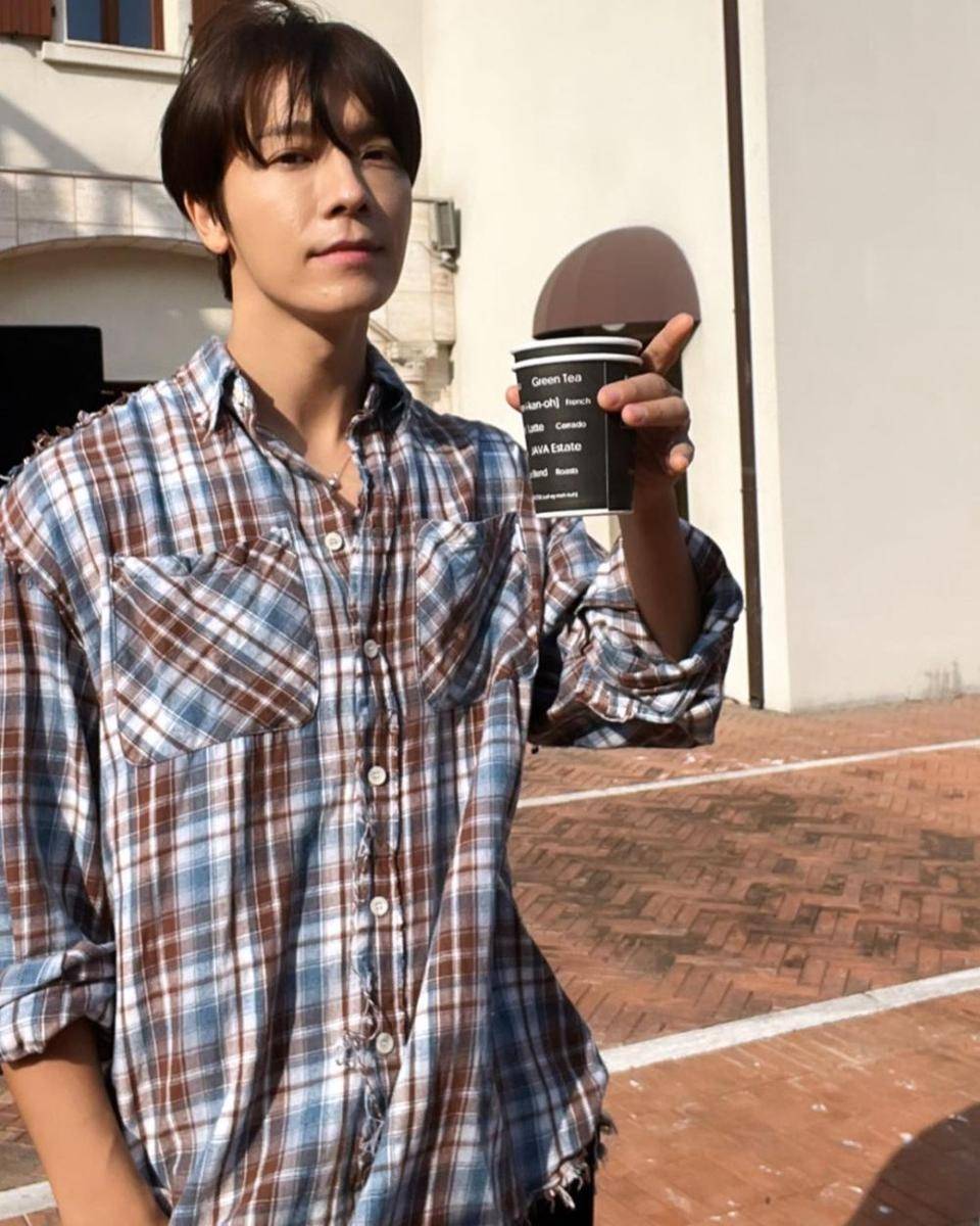 Donghae Super Junior pernah sebut Song Hye Kyo tipe idealnya (instagram.com/leedonghae)