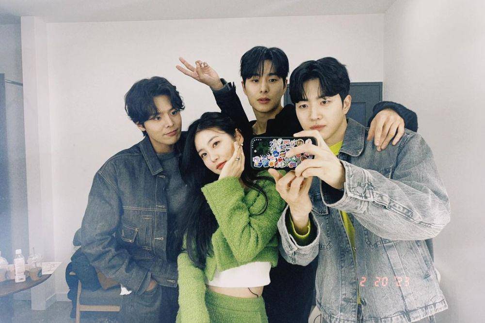 para pemain drama Romantic Guset House (instagram.com/__shinyeeun)